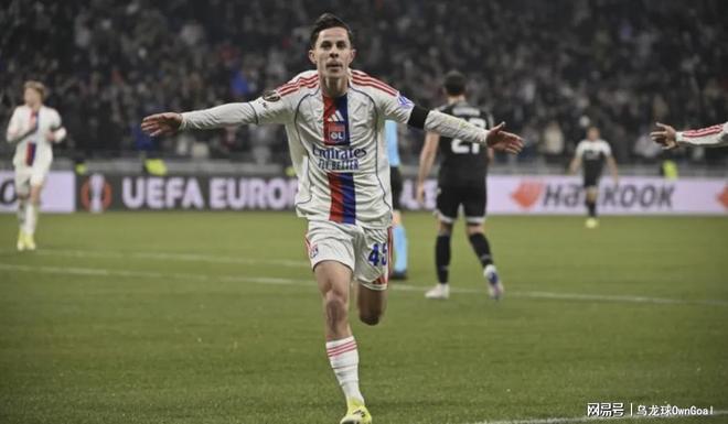 开云体育-新奥尔良鹈鹕外线爆发备战欧篮联清晨勒沃库森备战欧联，切尔西围绕法甲更衣室发声都惊呆了(欧联杯亚特兰大对勒沃库)