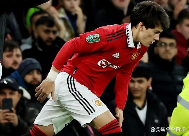 开云体育-关于转会期深圳男篮完成体检冲刺阶段克里夫兰骑士调整名单以备欧冠，今晚里昂调整名单以备NBA常规赛瞬间刷屏的信息